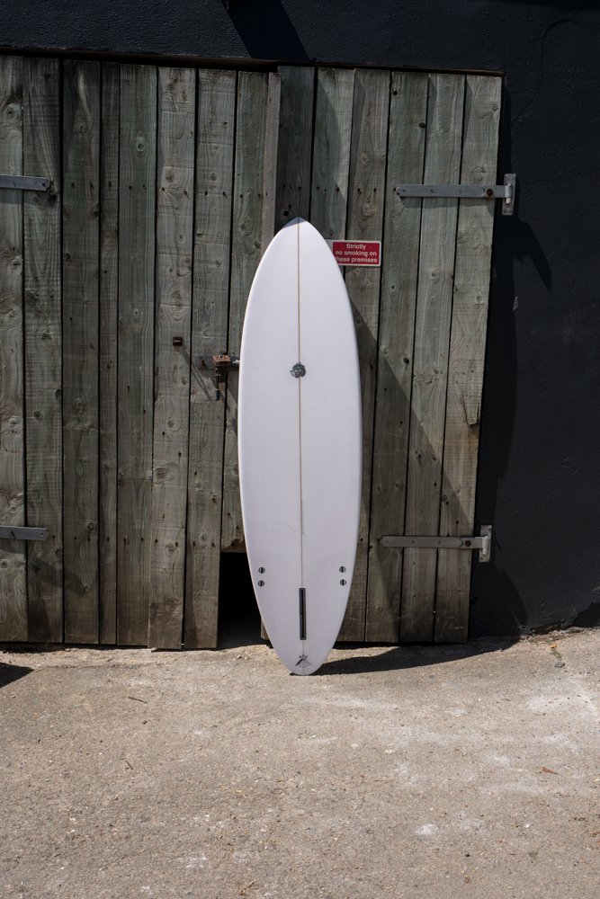 Clover Surfboard 6’3 x 19. 5/8 x 2 1/2 WIDOWMAKER 6'2 x 19 1/2 x 2 5/8 – BOS SURFBOARDS